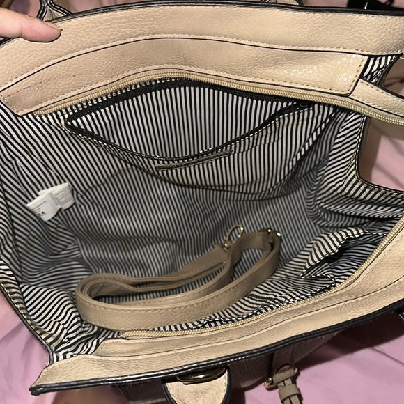 🍀 Christian Siriano Purse - Picture 3 of 4